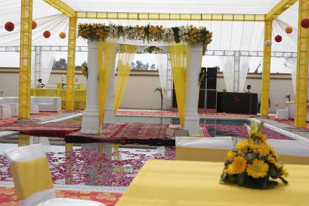 Royal Palms Banquets pune